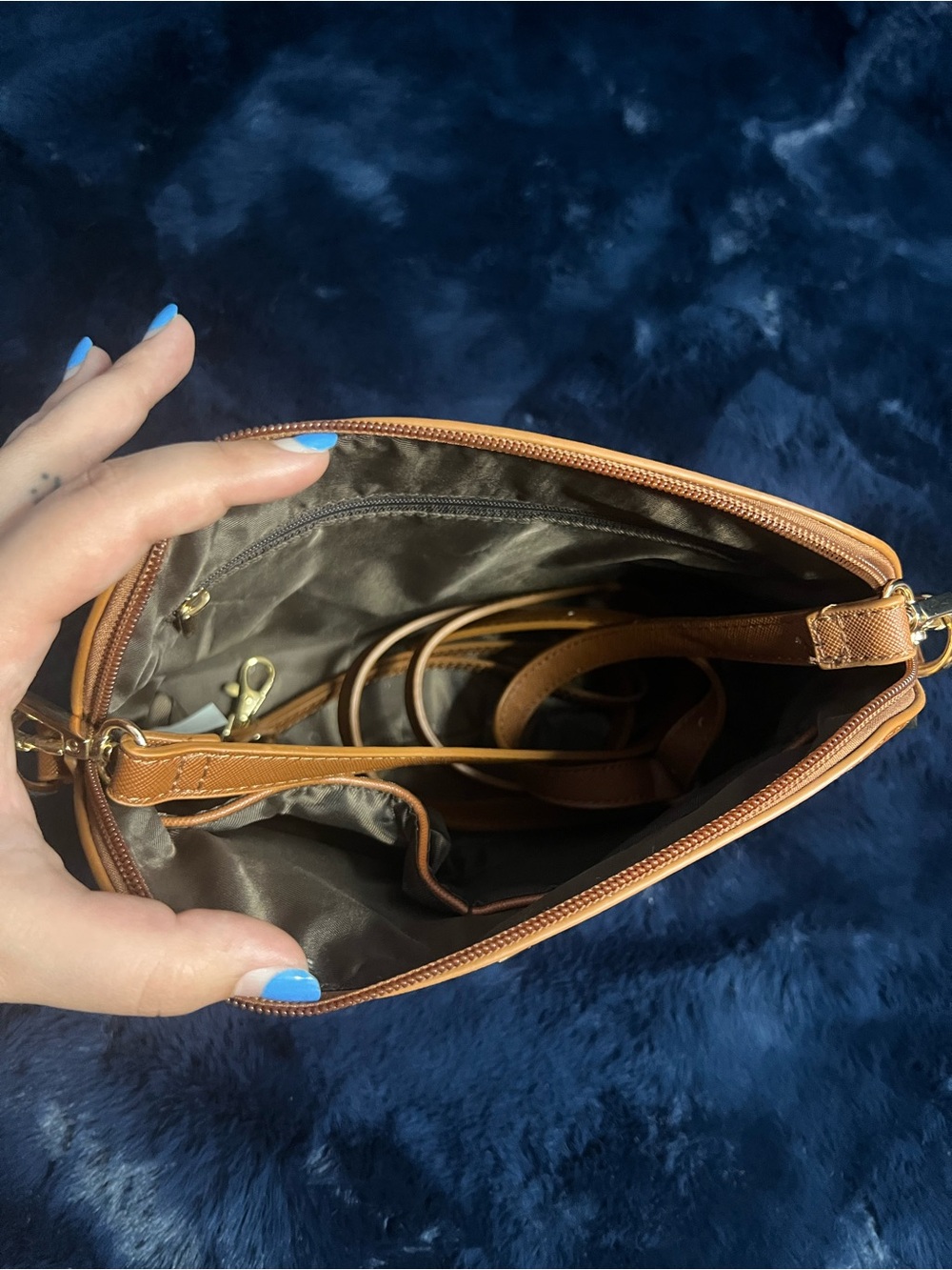 Women's Tan Crossbody Purse with Gold Accents - Picture 3 of 3